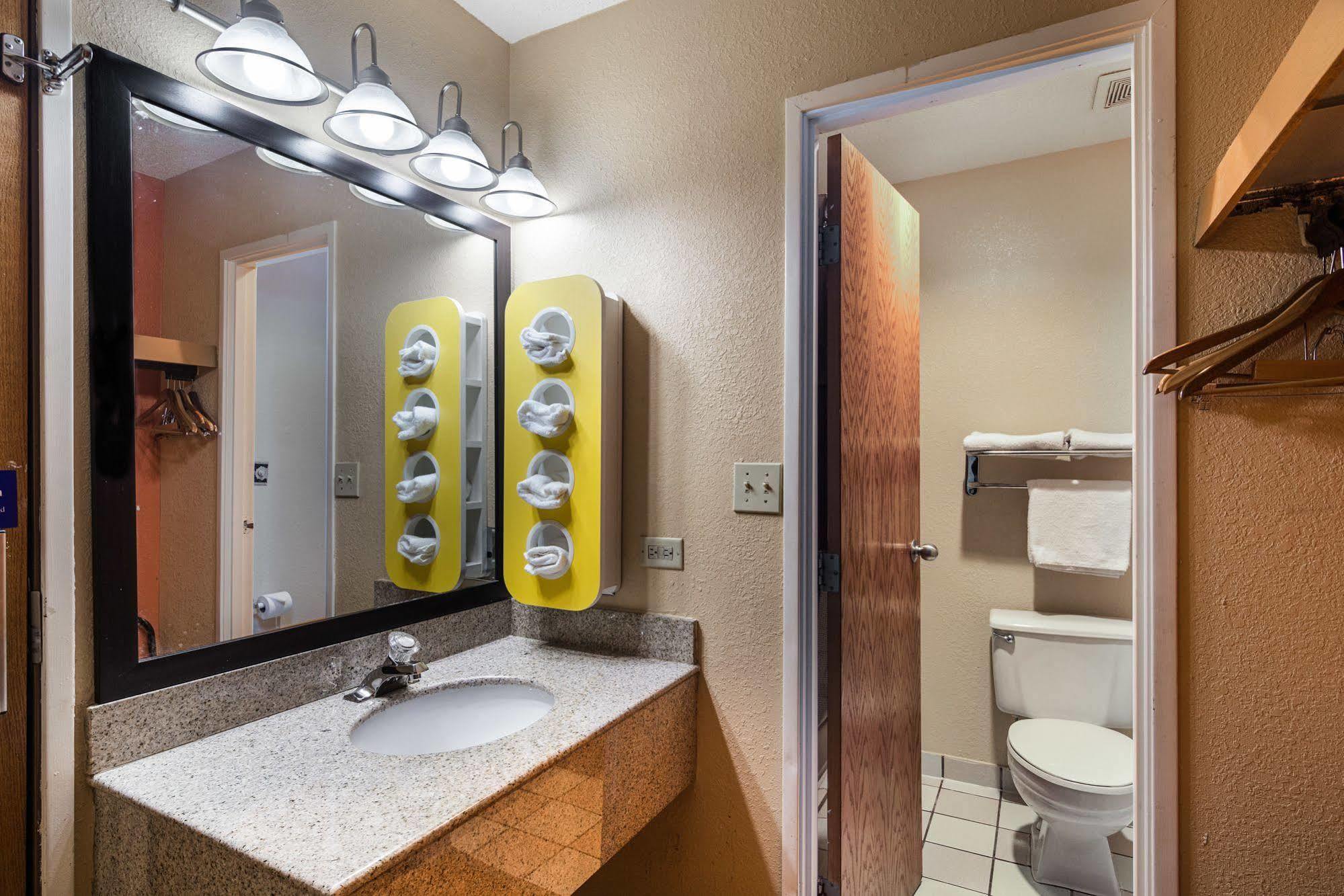 Motel 6-Libertyville, Il Eksteriør billede