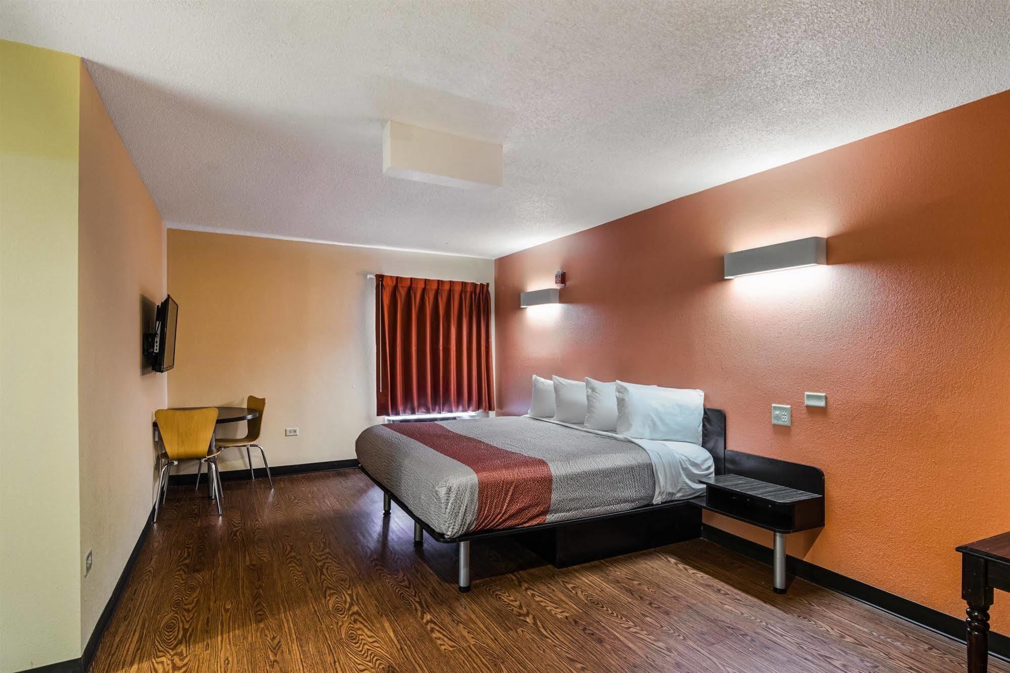 Motel 6-Libertyville, Il Eksteriør billede