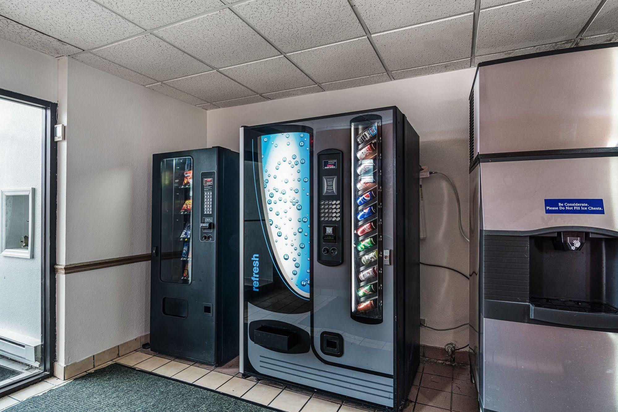 Motel 6-Libertyville, Il Eksteriør billede