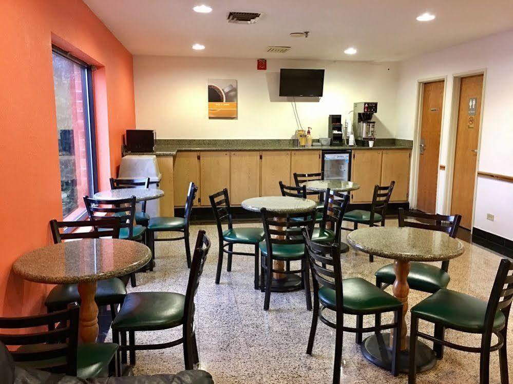 Motel 6-Libertyville, Il Eksteriør billede